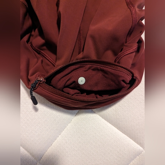 Lululemon leggings - Picture 2 of 4